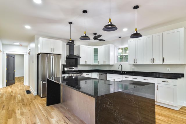 3721 W 133rd Avenue, Crown Point, IN 46307