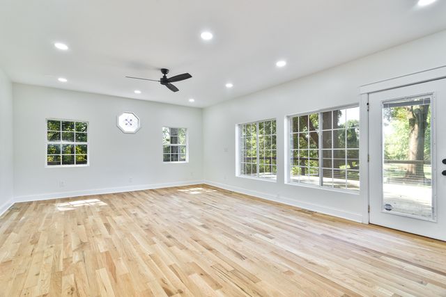 3721 W 133rd Avenue, Crown Point, IN 46307