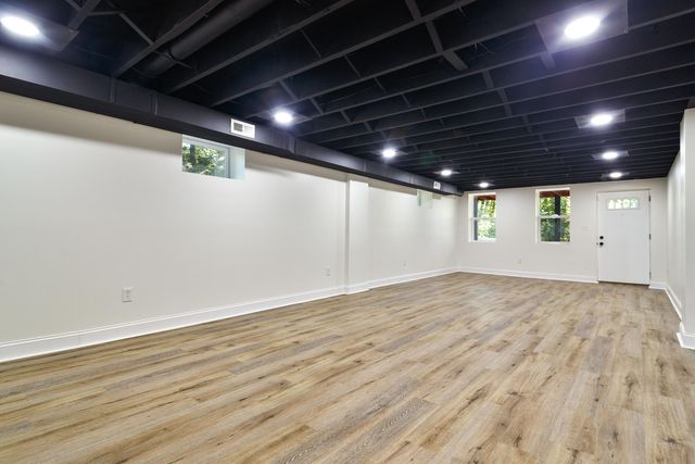 3721 W 133rd Avenue, Crown Point, IN 46307