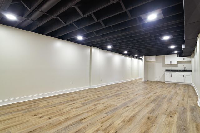 3721 W 133rd Avenue, Crown Point, IN 46307