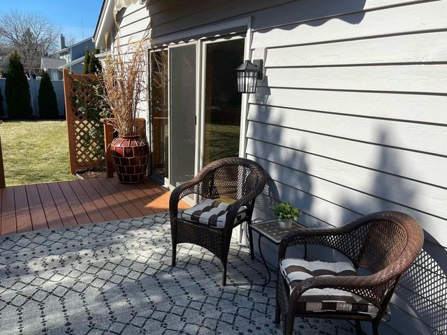 11625 W Sunset LANE, Greenfield, WI 53228