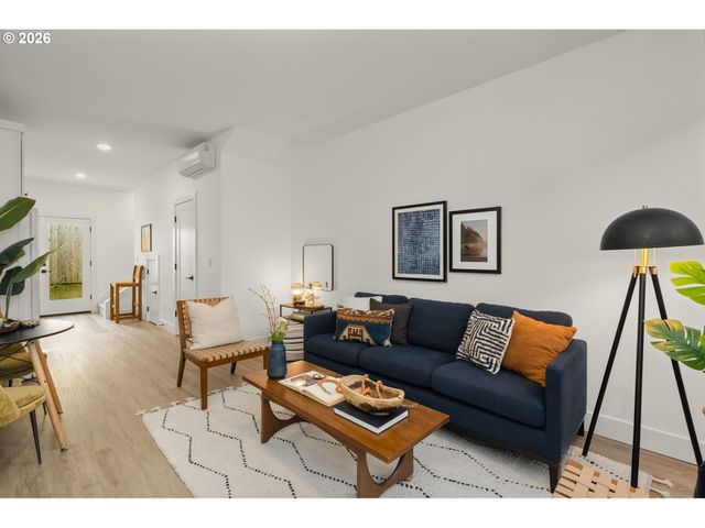 2725 Se 50TH Ave, Portland, OR 97206