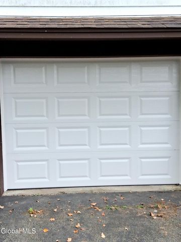 341 W Highland Drive, Guilderland, NY 12303