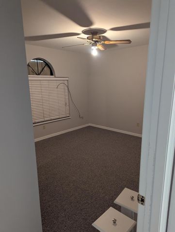 7903 Kenwood Road, Fort Pierce, FL 34951
