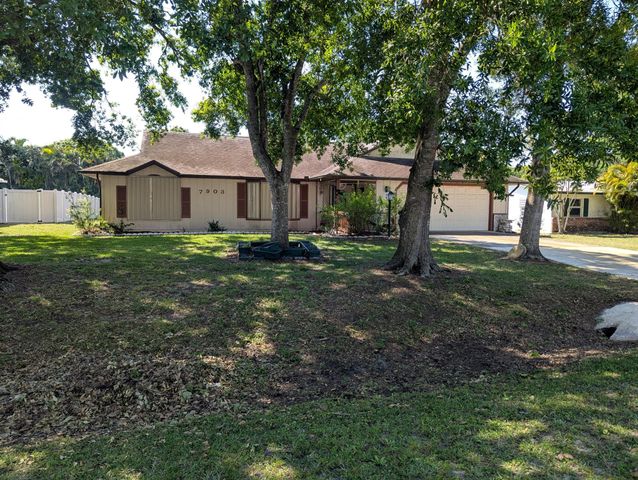 7903 Kenwood Road, Fort Pierce, FL 34951