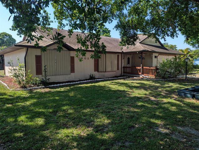 7903 Kenwood Road, Fort Pierce, FL 34951