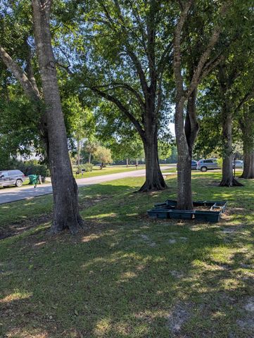 7903 Kenwood Road, Fort Pierce, FL 34951