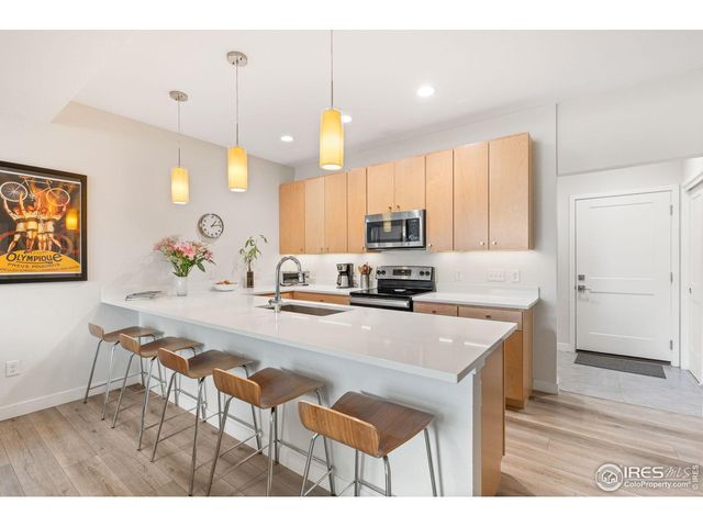 400 W Baseline Rd B, Lafayette, CO 80026