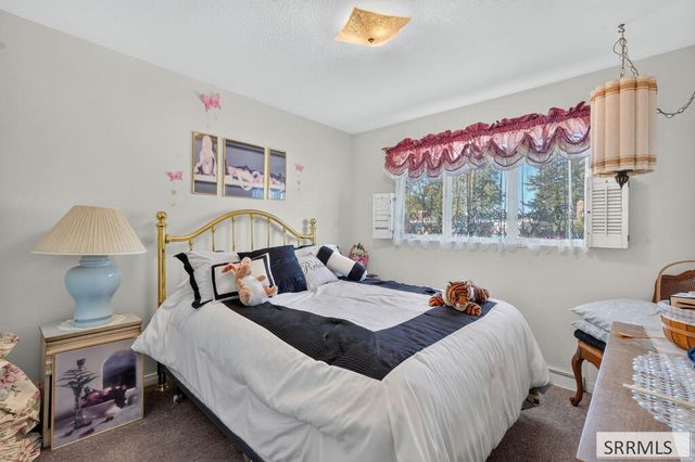 1260 10th Street, Idaho Falls, ID 83404