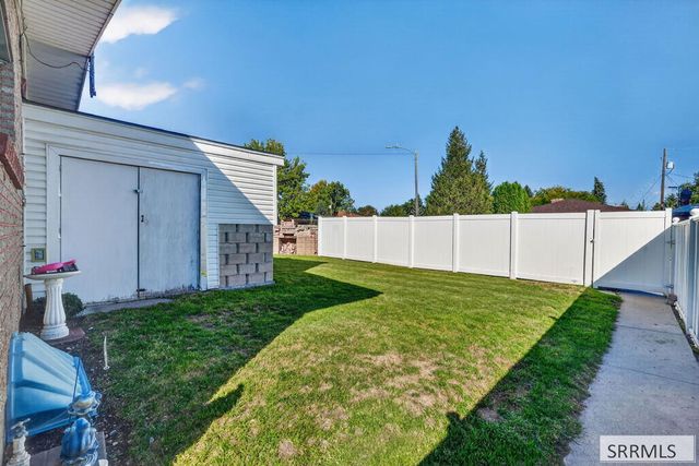 1260 10th Street, Idaho Falls, ID 83404