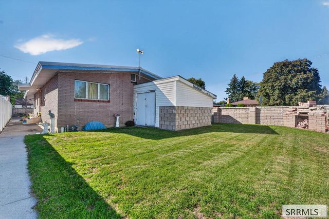 1260 10th Street, Idaho Falls, ID 83404