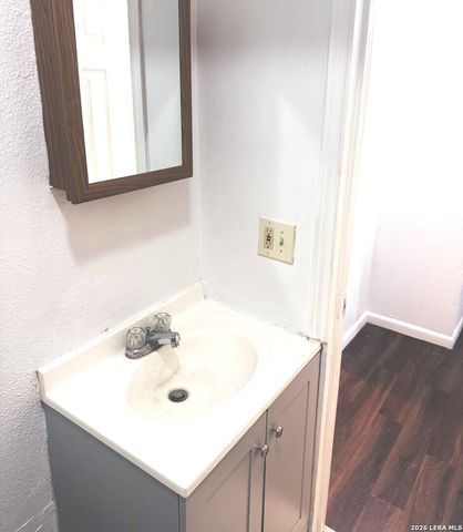 2979 Martin Luther King Dr Apt 1, San Antonio, TX 78220