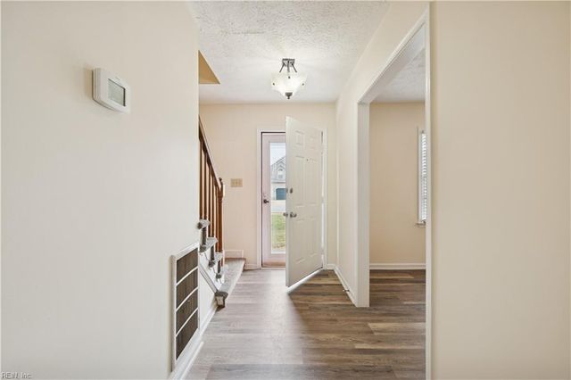 3 Kansas CT, Hampton, VA 23669