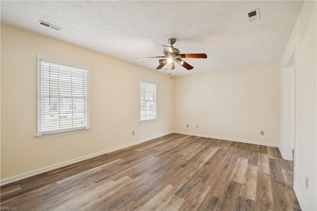 3 Kansas CT, Hampton, VA 23669