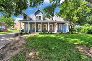 305 Main Street, Roanoke, TX 76262