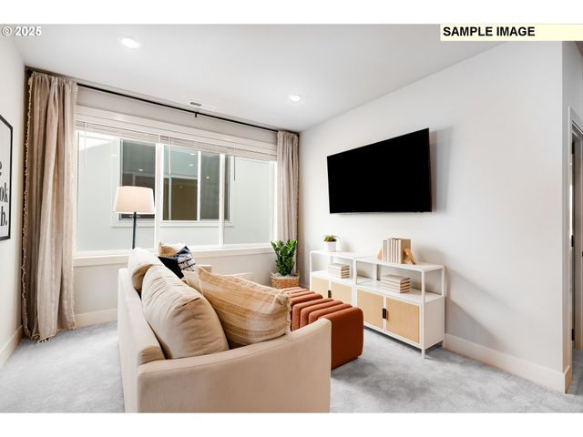 12170 Sw TRASK St, Beaverton, OR 97007