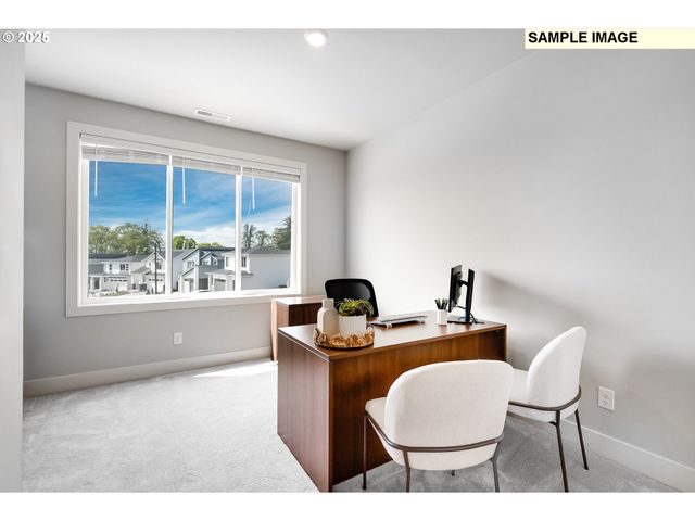 12170 Sw TRASK St, Beaverton, OR 97007