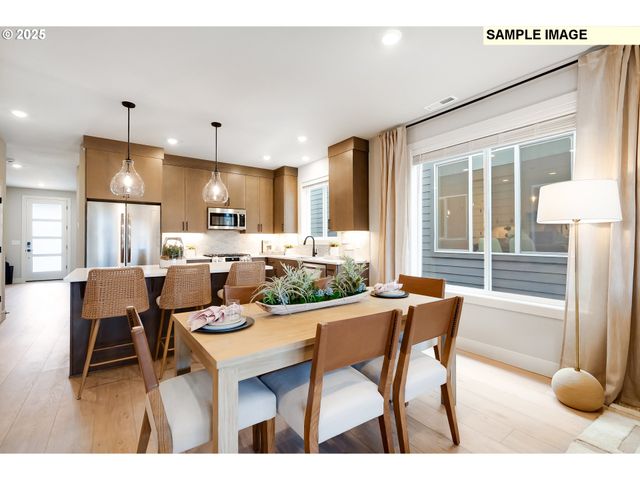 12170 Sw TRASK St, Beaverton, OR 97007