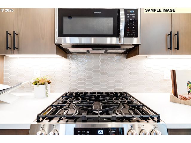 12170 Sw TRASK St, Beaverton, OR 97007