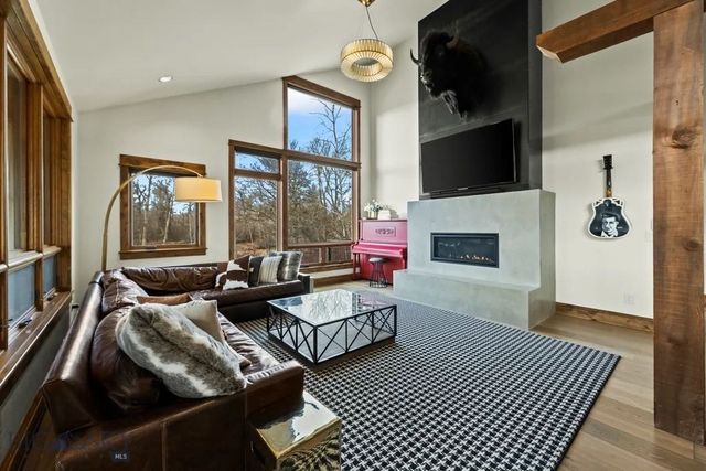 69 Upper Rainbow, Bozeman, MT 59718