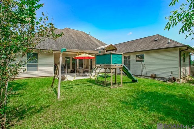 28413 Grand Turk Dr, Denham Springs, LA 70726