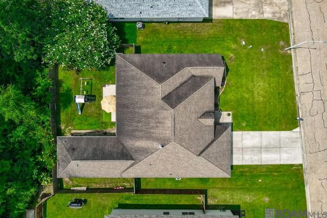 28413 Grand Turk Dr, Denham Springs, LA 70726