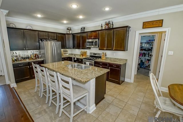 28413 Grand Turk Dr, Denham Springs, LA 70726