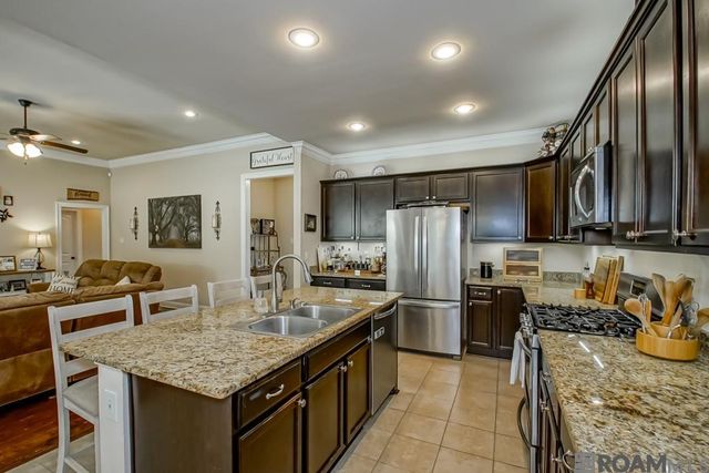 28413 Grand Turk Dr, Denham Springs, LA 70726