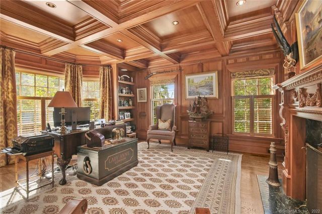 1343 Smith Ridge Road, New Canaan, CT 06840