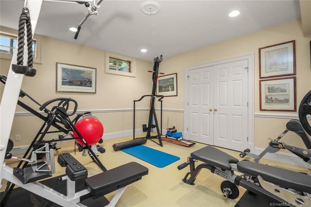 1343 Smith Ridge Road, New Canaan, CT 06840