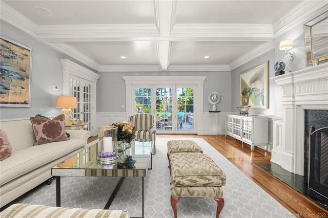 1343 Smith Ridge Road, New Canaan, CT 06840