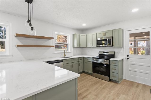 897 Bray Boulevard, Asheboro, NC 27205