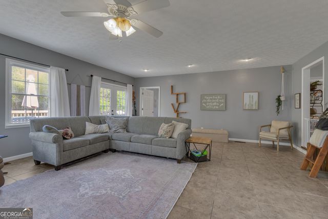 32 Post Street, Grantville, GA 30220