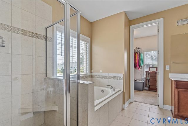 2018 James Overlook Dr, Chester, VA 23836