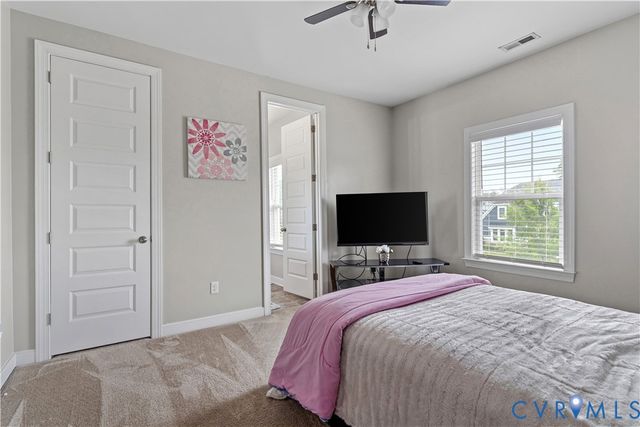 2018 James Overlook Dr, Chester, VA 23836