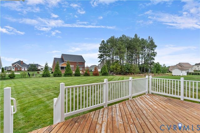2018 James Overlook Dr, Chester, VA 23836