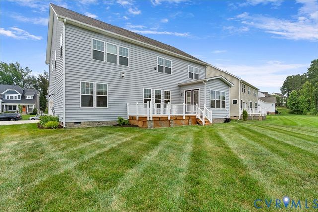 2018 James Overlook Dr, Chester, VA 23836
