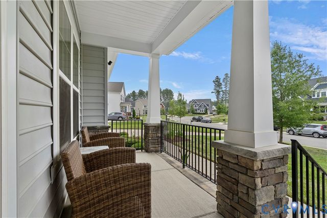 2018 James Overlook Dr, Chester, VA 23836