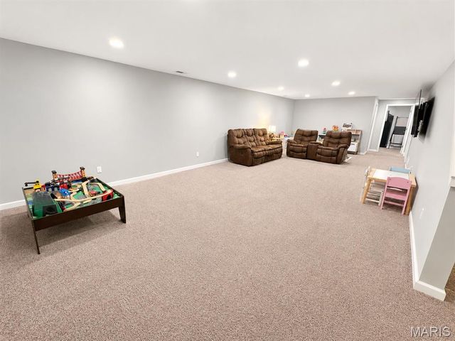 625 Lubbuck Court, Moscow Mills, MO 63362