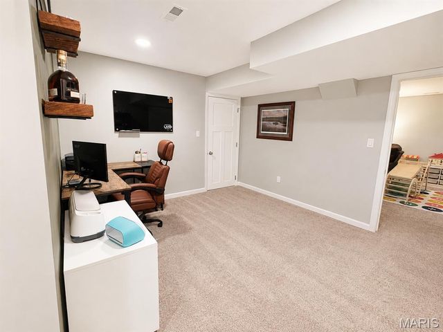 625 Lubbuck Court, Moscow Mills, MO 63362