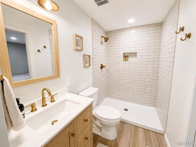 625 Lubbuck Court, Moscow Mills, MO 63362