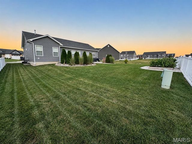 625 Lubbuck Court, Moscow Mills, MO 63362