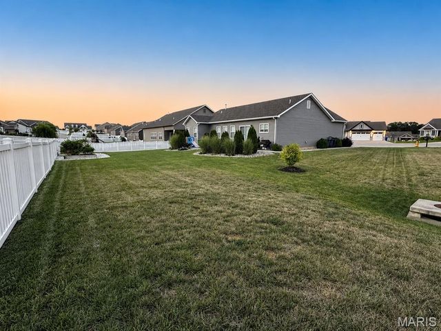 625 Lubbuck Court, Moscow Mills, MO 63362