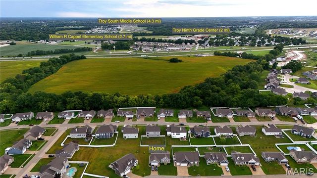 625 Lubbuck Court, Moscow Mills, MO 63362
