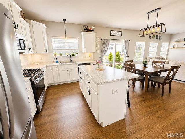 625 Lubbuck Court, Moscow Mills, MO 63362