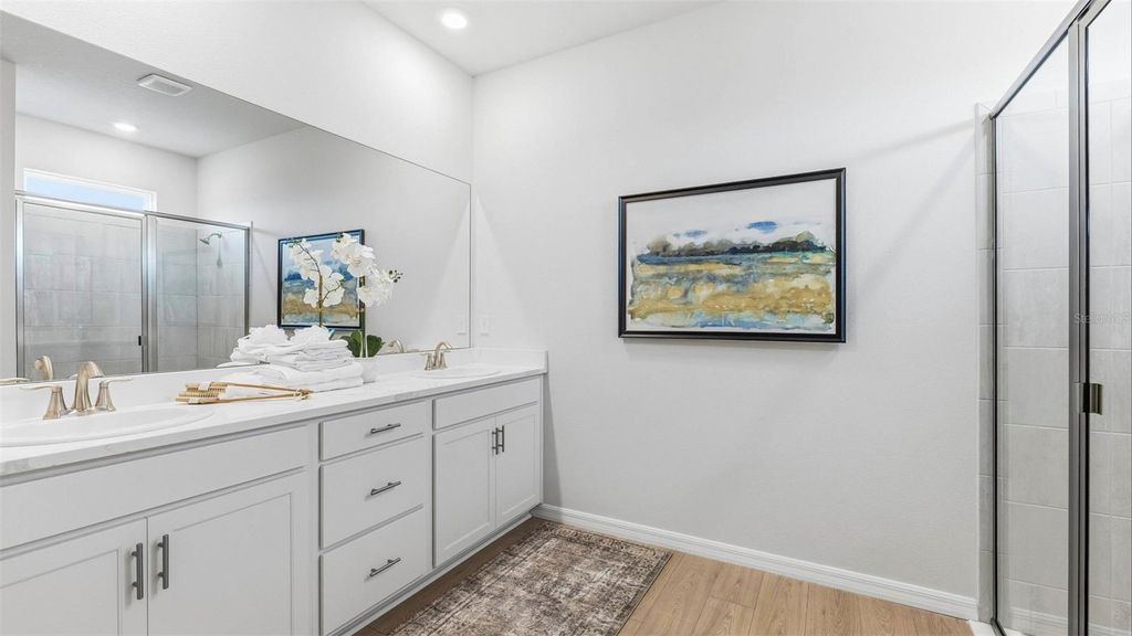 Image 12 of property listing at 18108 TAVERNSIDE TRAIL, Lakewood Ranch, FL 34211