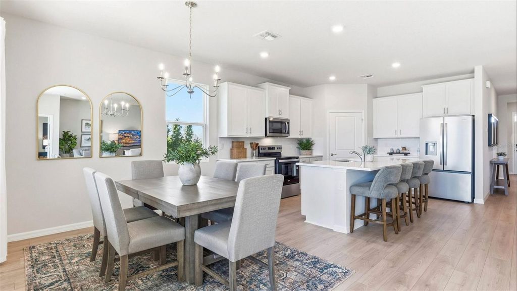 Image 6 of property listing at 18108 TAVERNSIDE TRAIL, Lakewood Ranch, FL 34211