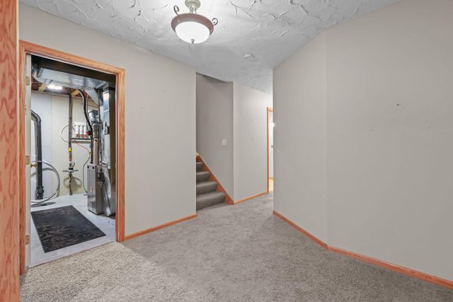 6600 Founders Parkway, Brooklyn Park, MN 55445