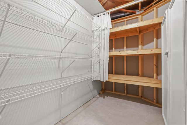 6600 Founders Parkway, Brooklyn Park, MN 55445