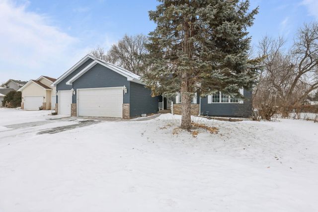 6600 Founders Parkway, Brooklyn Park, MN 55445